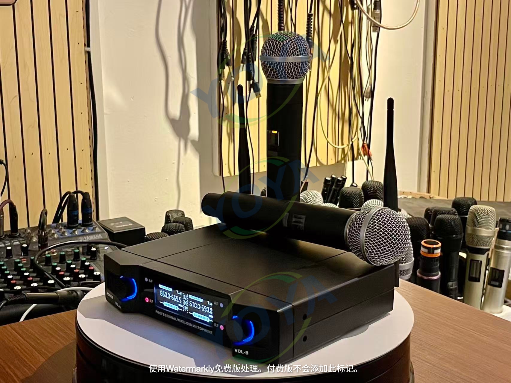 Wireless microphone kits (government order)
